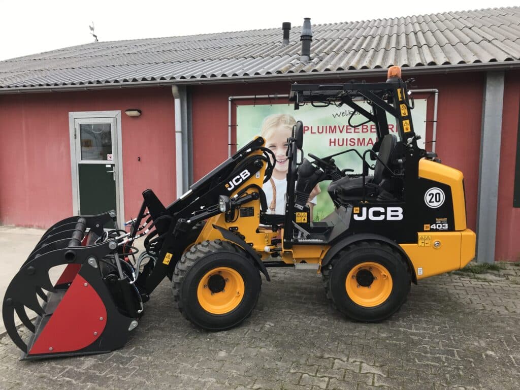 Jcb Smart Power Afgeleverd Aan Pluimveebedrijf Huisman Jcb