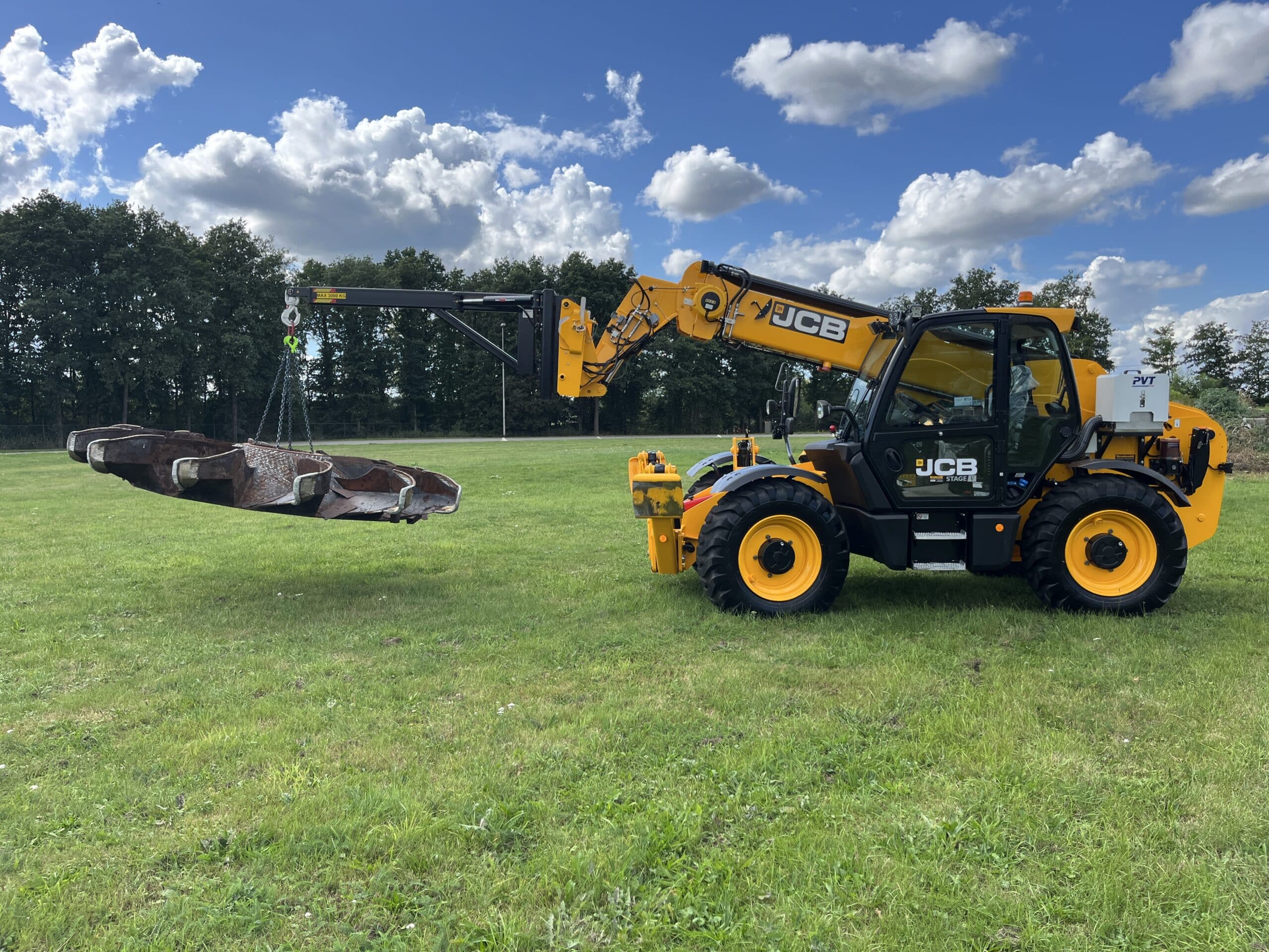 20250905_132446814_iOS