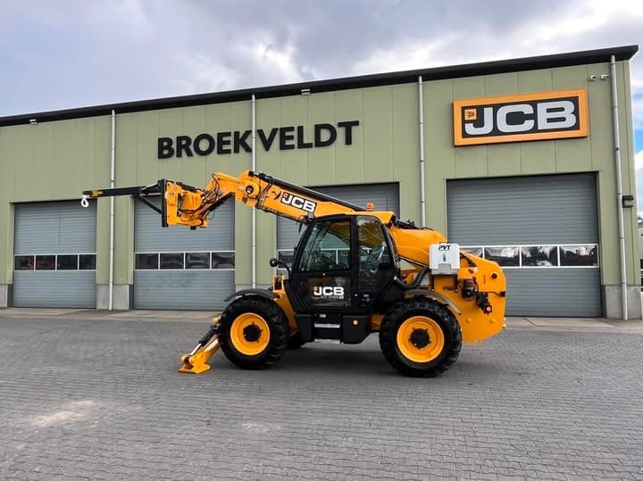 20251218_120429557_iOS