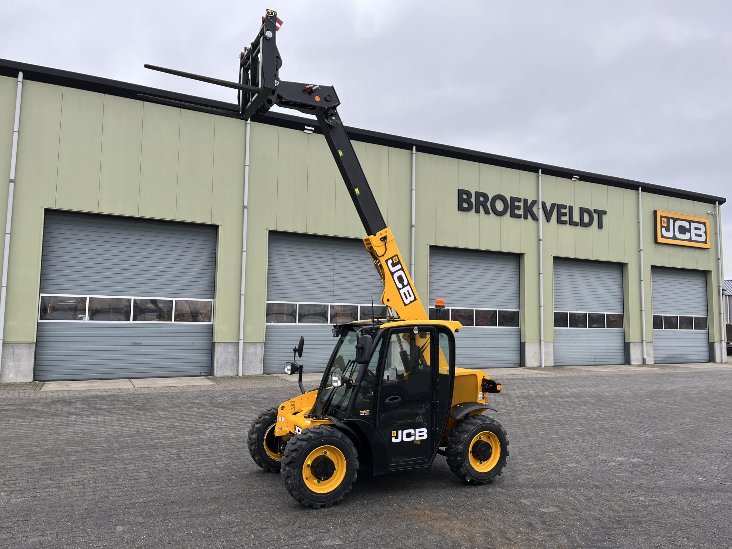 20240130_115958750_iOS