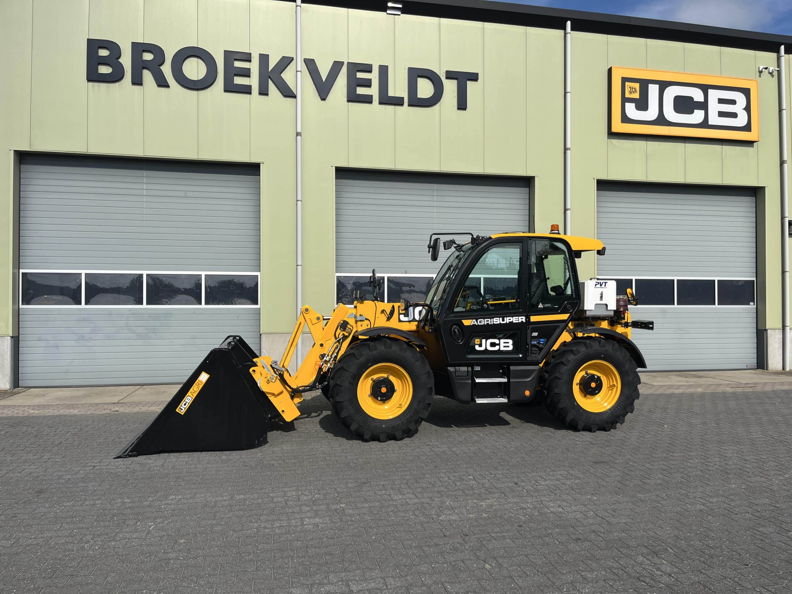 20250930_105534622_iOS