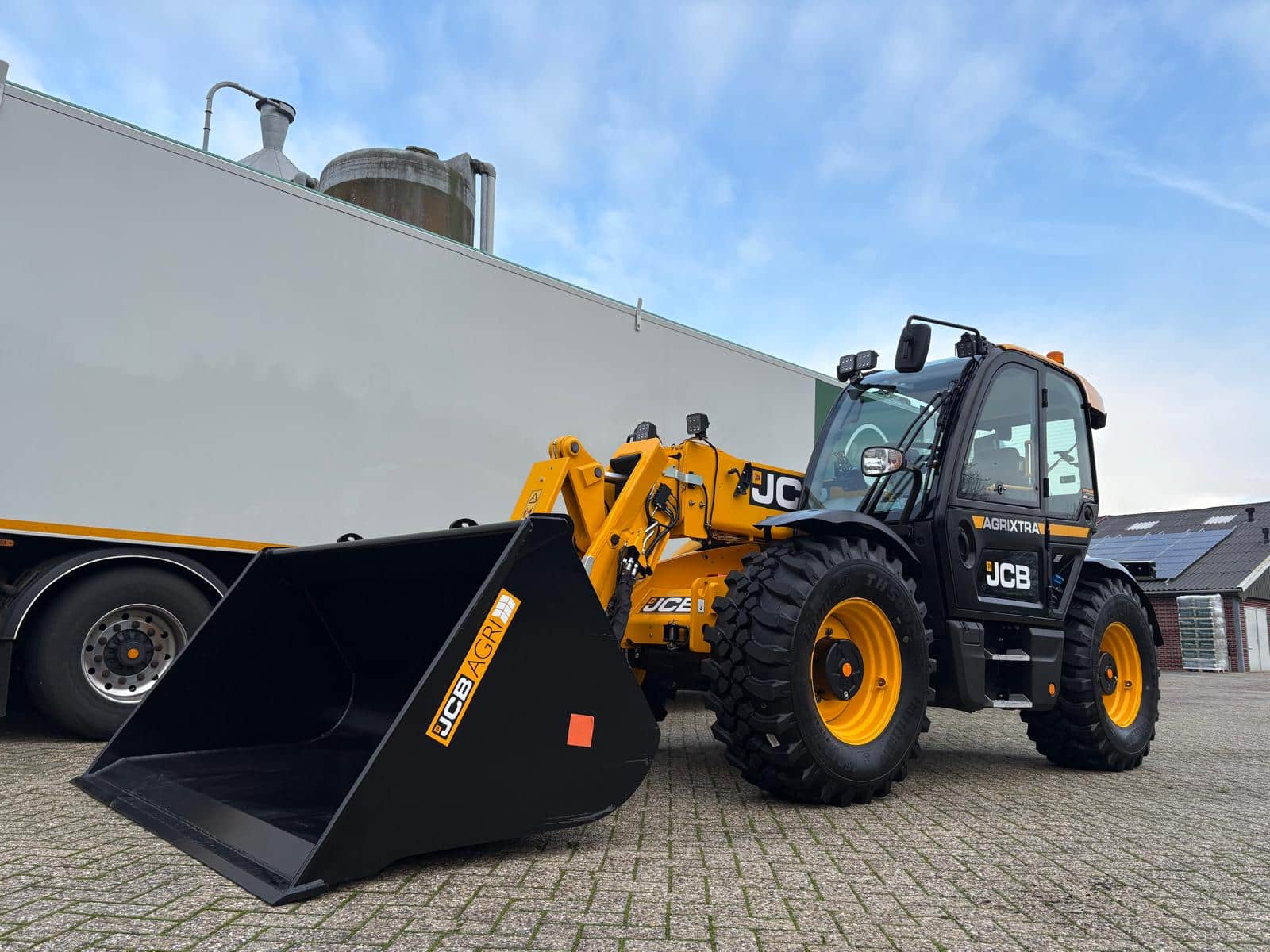 2c7a28aa-05c5-47b1-a60c-0a33fe0543d5