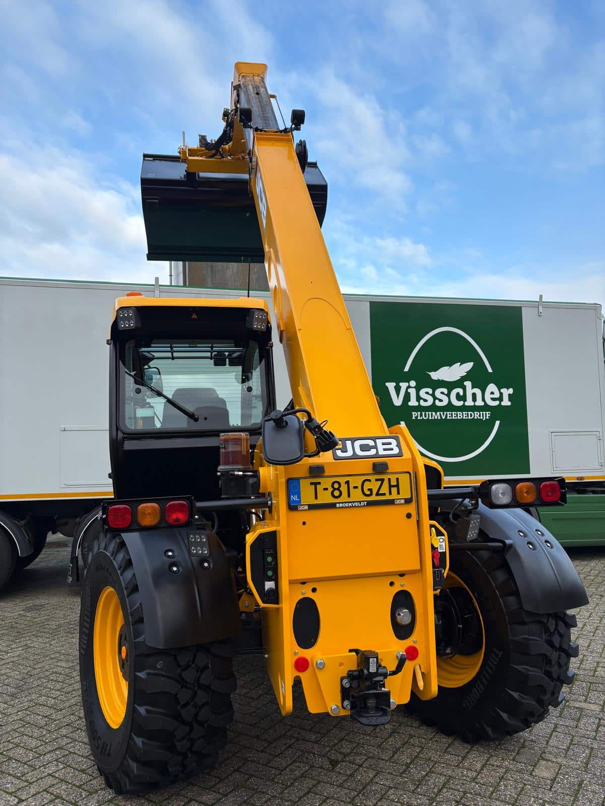 f2f472d5-71fd-427e-b375-c64daf9c2a6e