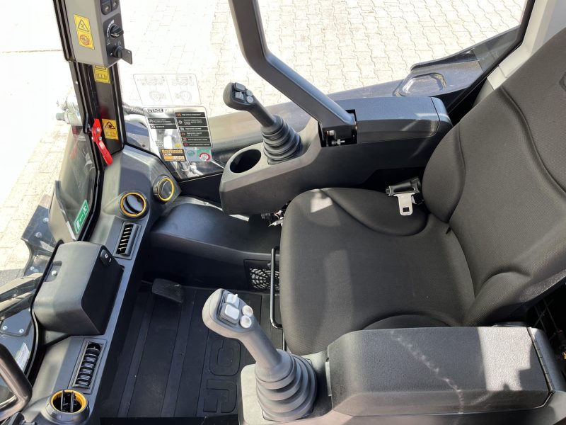 20250404_110320819_iOS