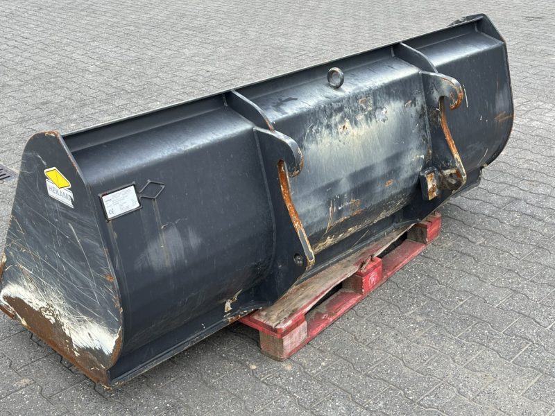 20250812_105449167_iOS