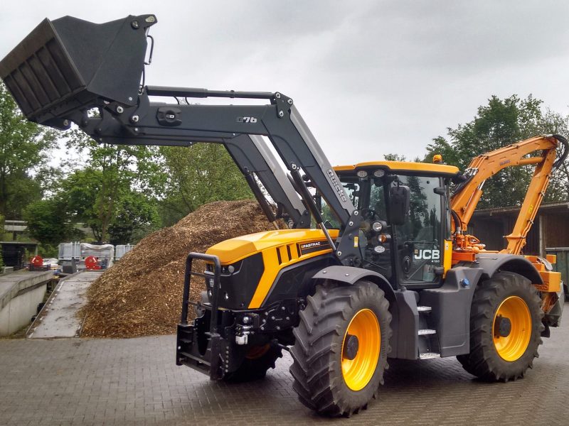 JCB FASTRAC 4160 iCON 1